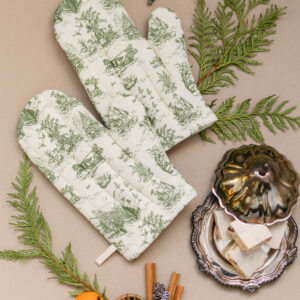 Winter Wonderland: Evergreen Oven Mitts